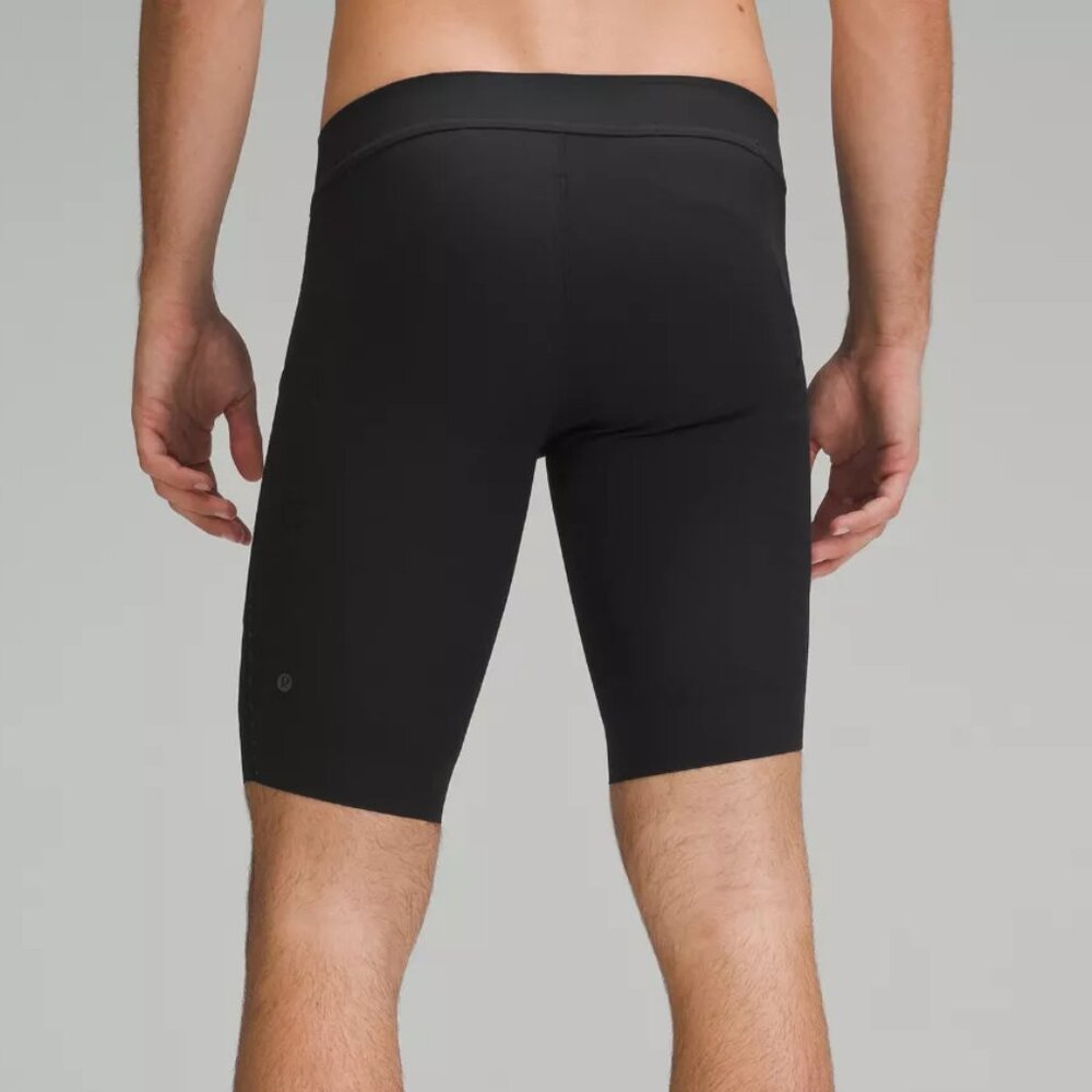 lululemon running short - Picture 4 of 6